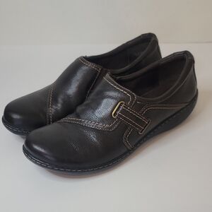 Clarks Women's Black Leather Loafers